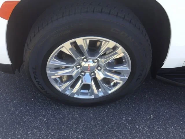 2024 GMC Yukon XL Denali - Photo 9