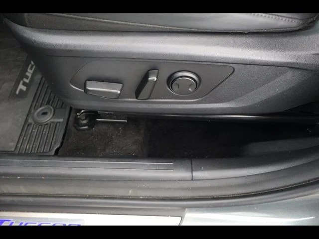 Used 2023 Gray Hyundai SEL Convenience image 15