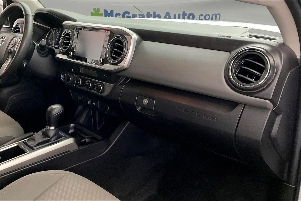 Used 2023 White Toyota SR5 image 21