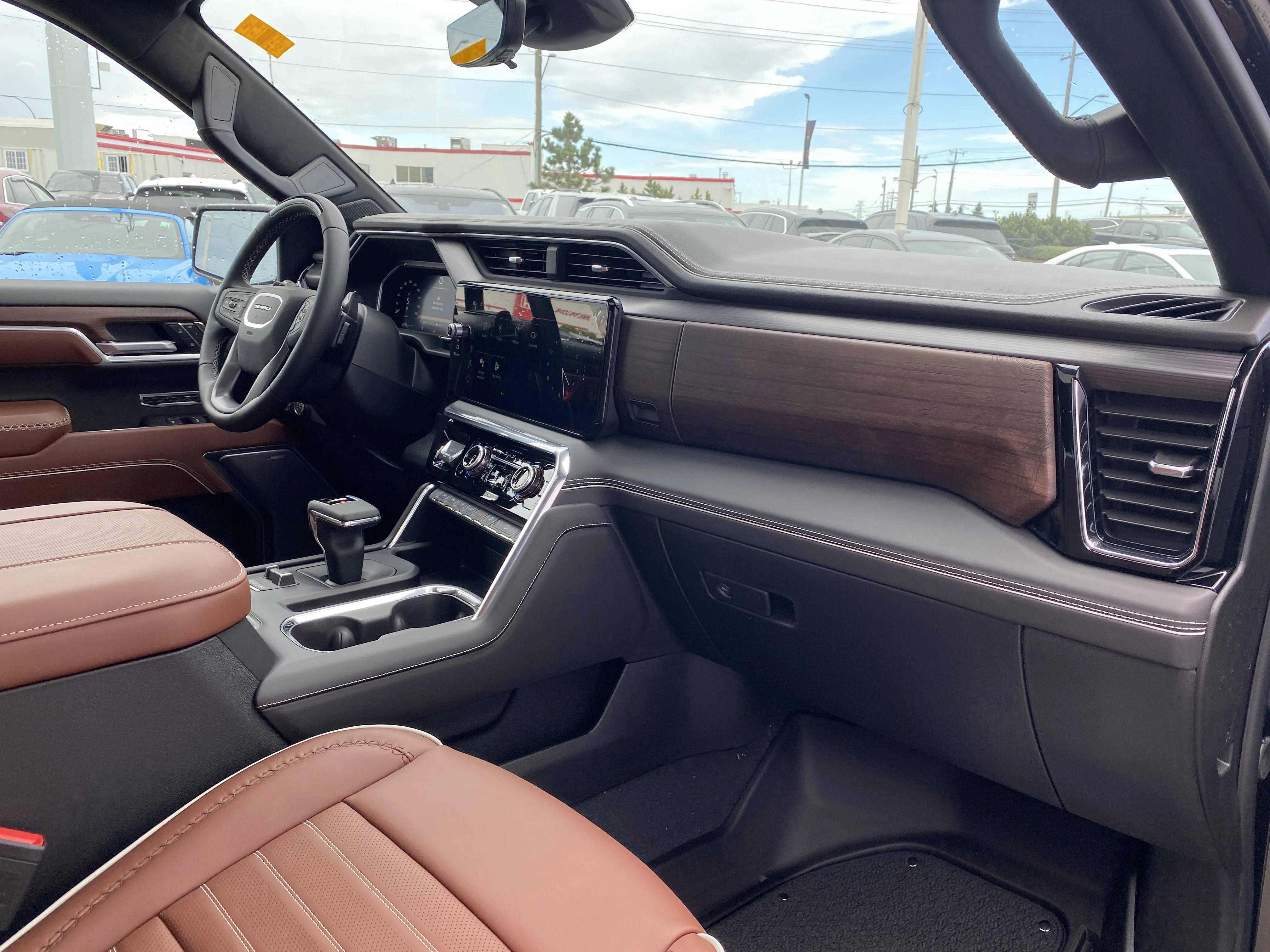 New 2026 ONYX BLACK GMC Denali Ultimate image 30