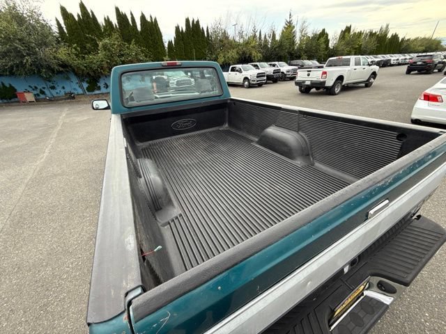 Used 1995 Green Ford XL image 11