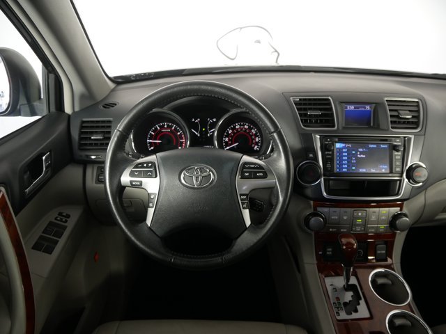 Used 2013 Magnetic Gray Metallic Toyota Limited image 24