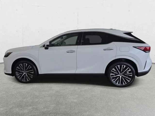 New 2026 Eminent White Pearl Lexus PREMIUM PLUS image 8
