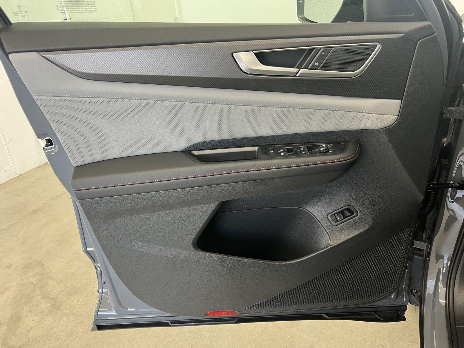 New 2026 Pure Gray Volkswagen 2.0T Peak Edition image 11