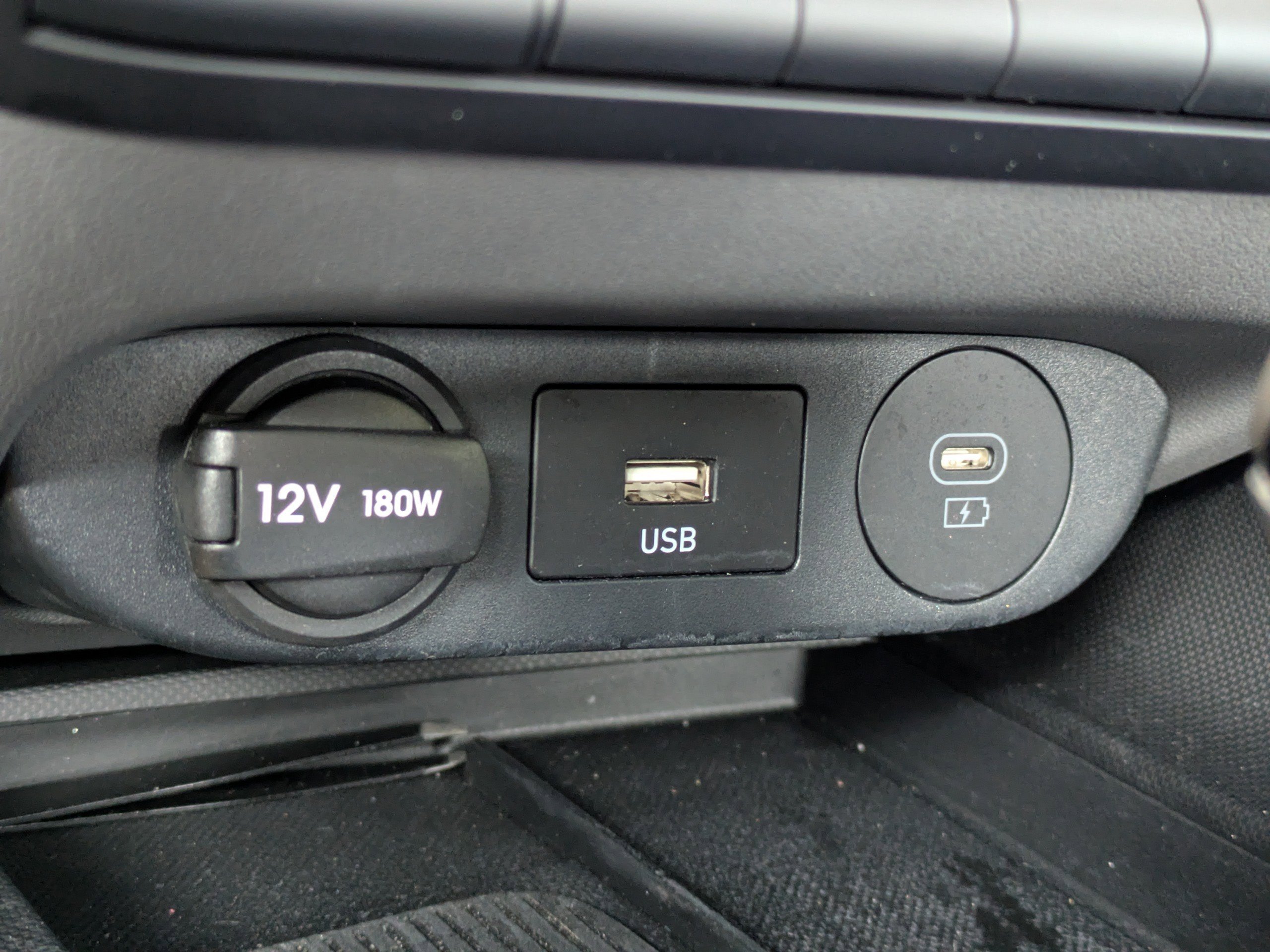 2025 Hyundai Elantra SEL - Photo 19