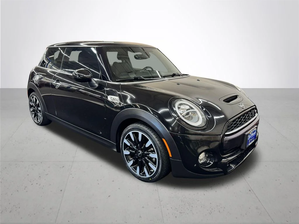 Used 2019 Black MINI Signature image 10