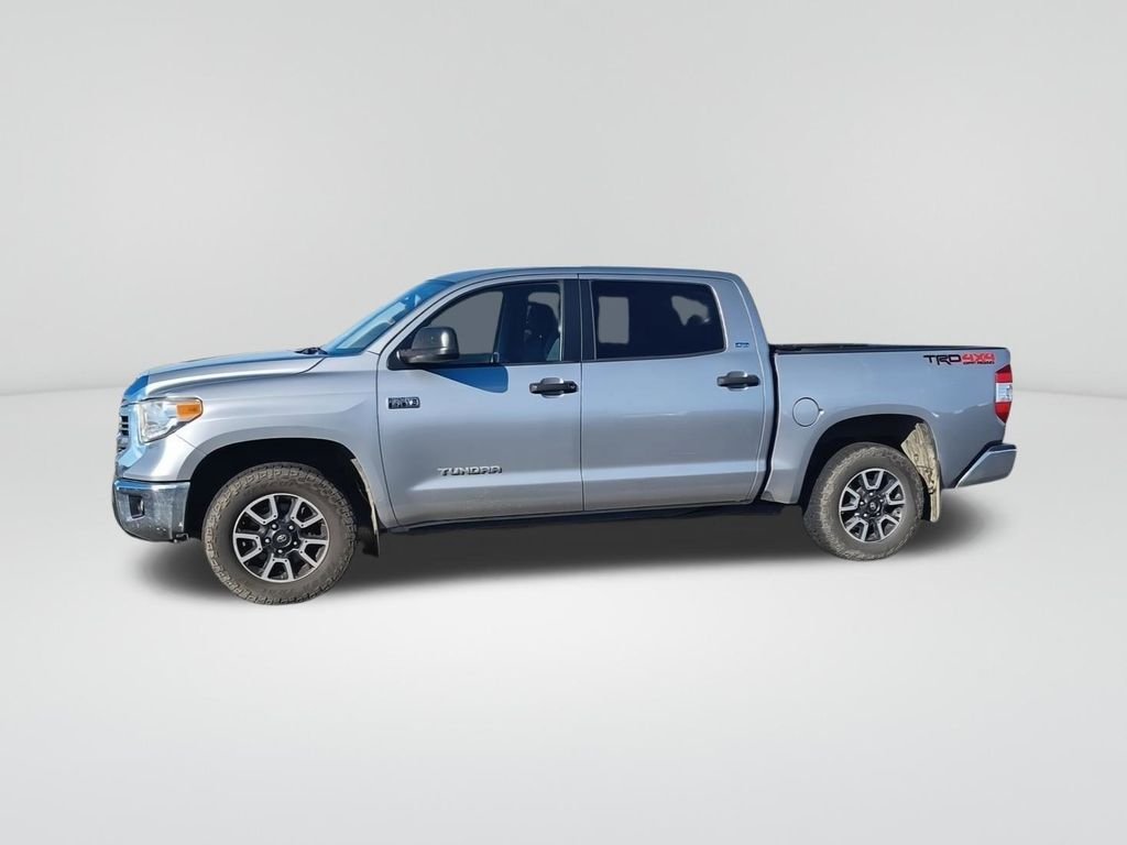 2016 Toyota Tundra SR5 photo 3