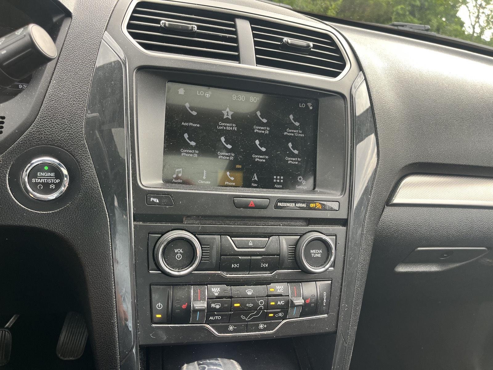 Used 2018 Blue Ford XLT image 31