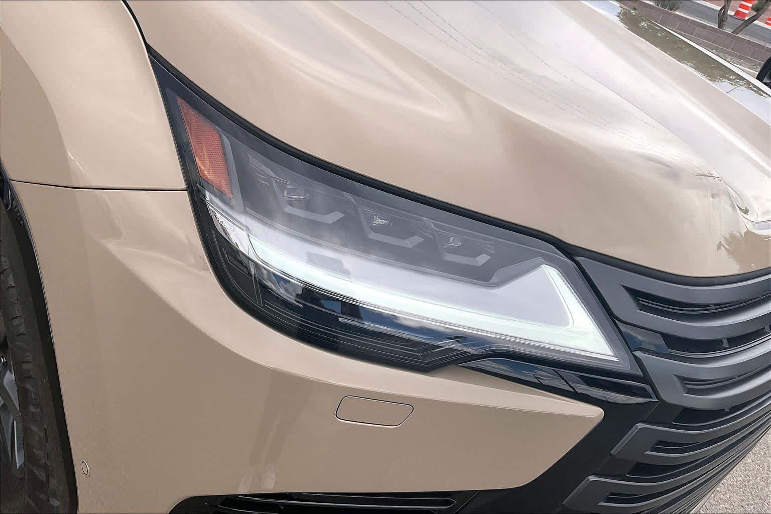 Used 2025 Earth Lexus Overtrail image 26