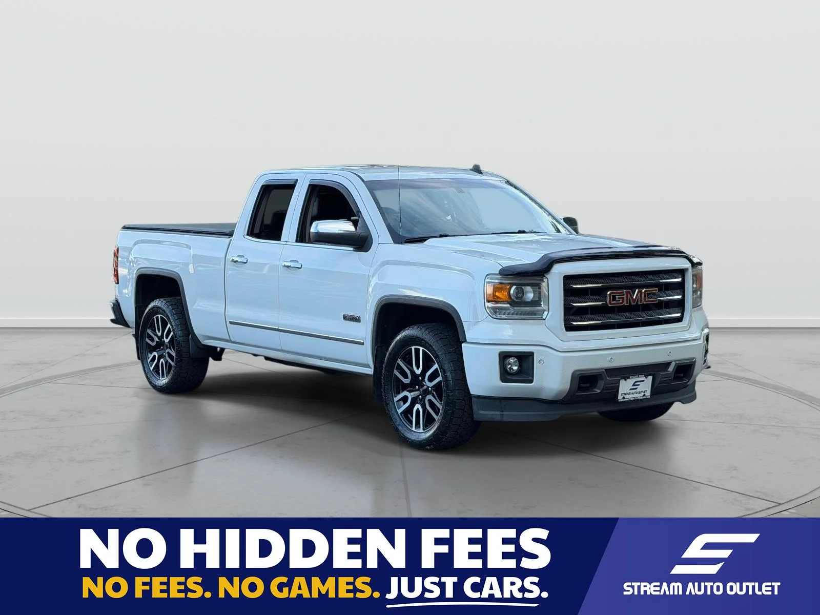 Used 2014 White GMC SLT image 1