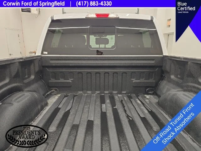 Certified Used 2019 Oxford White Ford XLT image 17