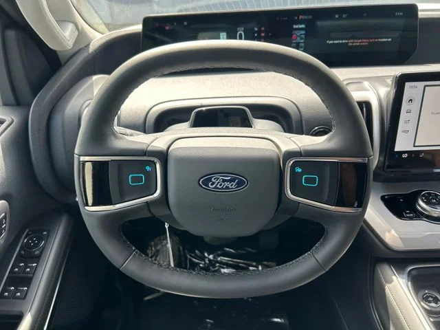 New 2026 Oxford White Ford Active image 15