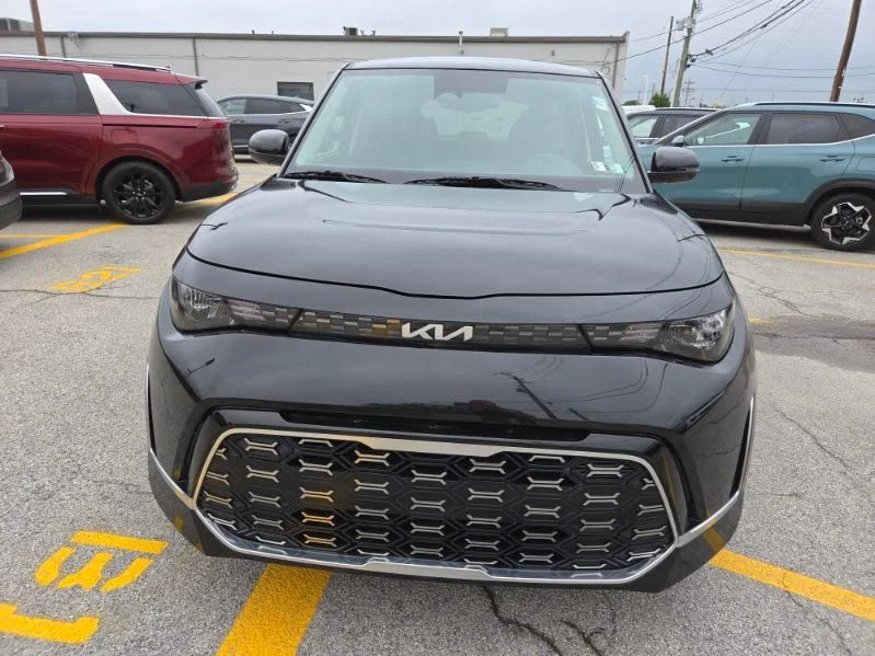 Used 2023 Black Kia GT-Line image 2