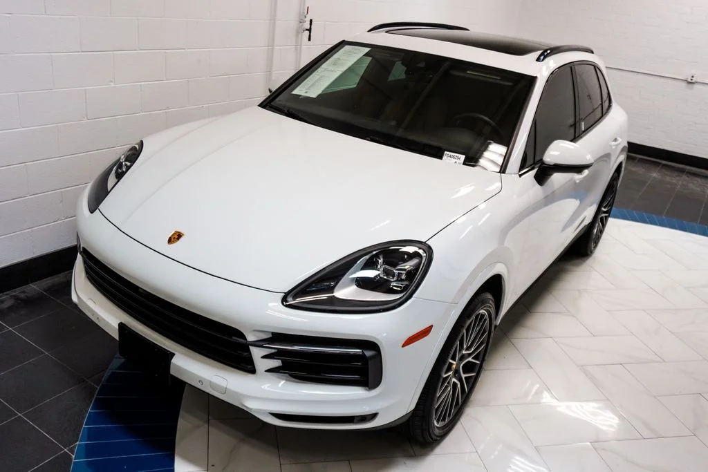 Used 2023 White Porsche Base image 41