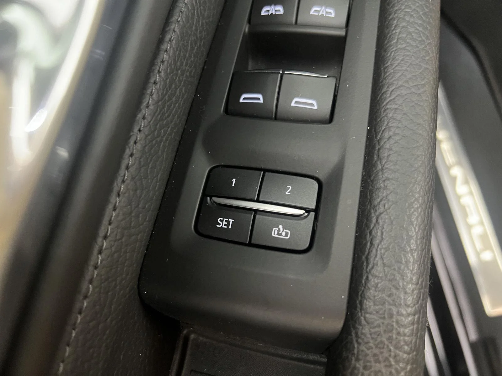 Used 2023 Onyx Black GMC Denali image 19
