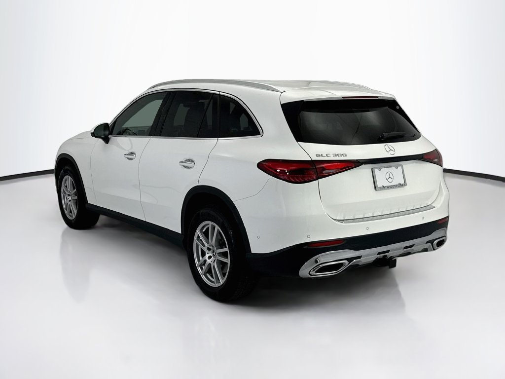 Certified Used 2026 Polar White Mercedes-Benz GLC 300 image 7