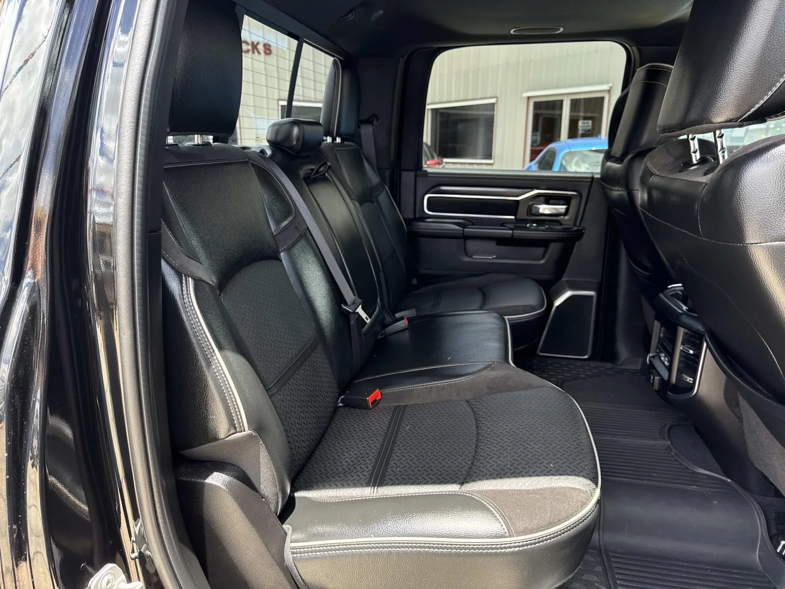 Used 2024 Diamond Black Crystal Pearlcoat Ram Laramie image 9