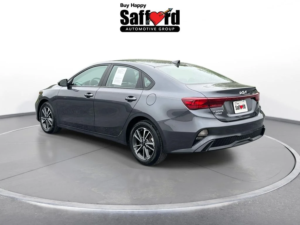 Used 2024 Gray Kia LXS image 5