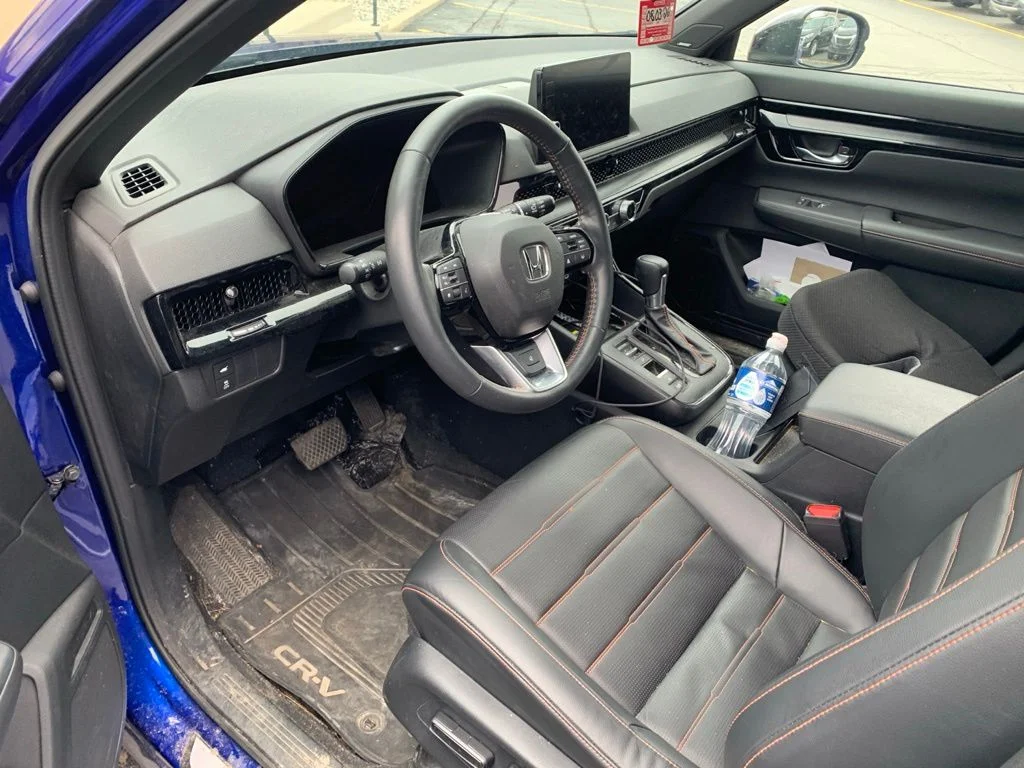 Used 2023  Honda Sport Touring image 5