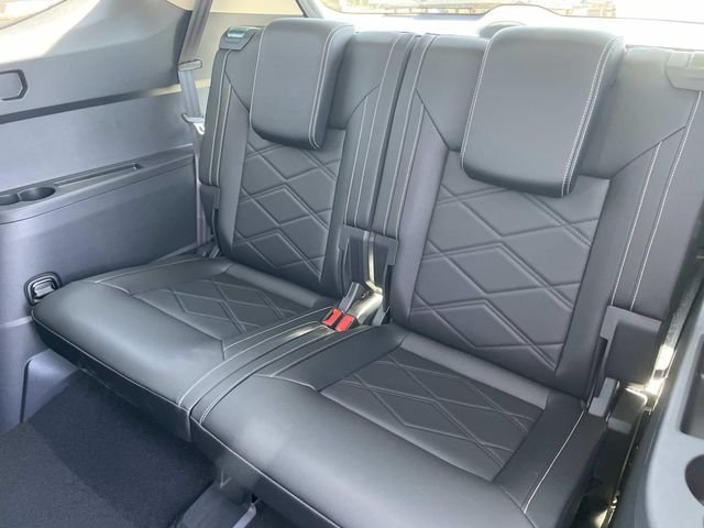 New 2026 Green Volkswagen SE w/Technology image 23