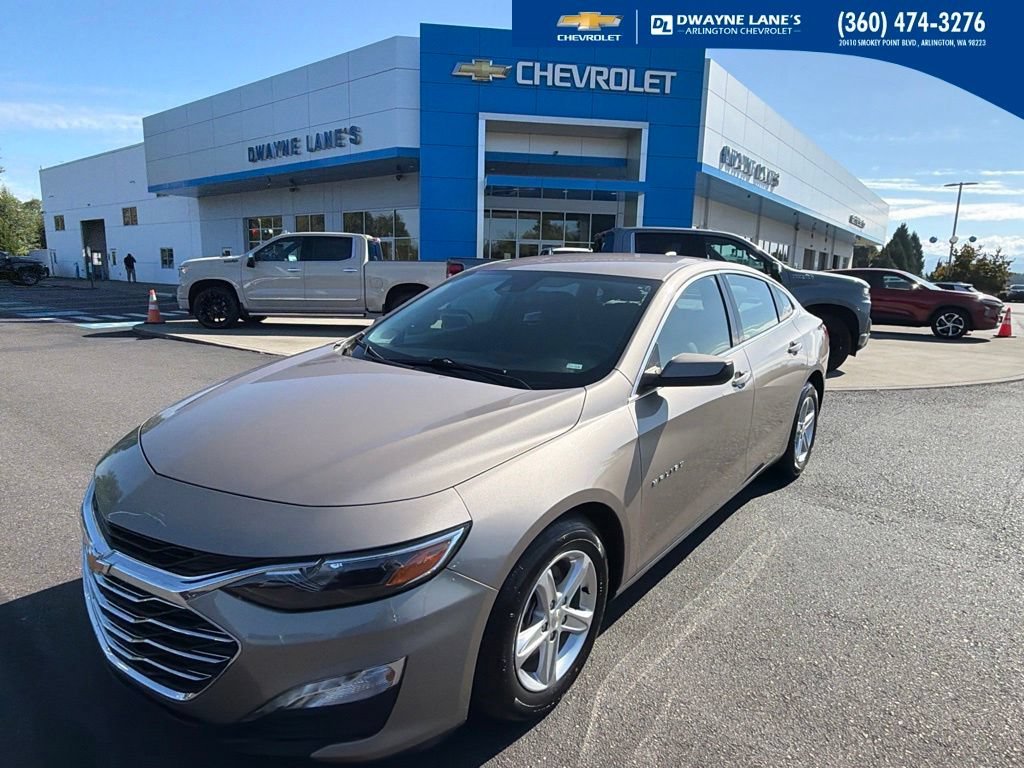 Used 2024 Mineral Gray Metallic Chevrolet 1LT image 1