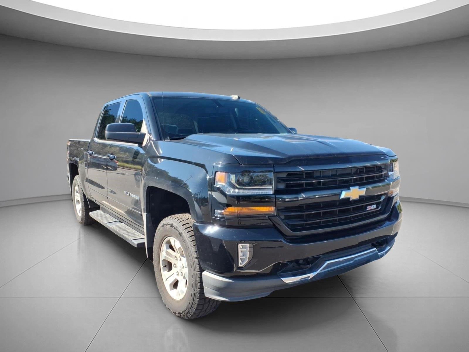 Used 2018 Black Chevrolet LT image 1
