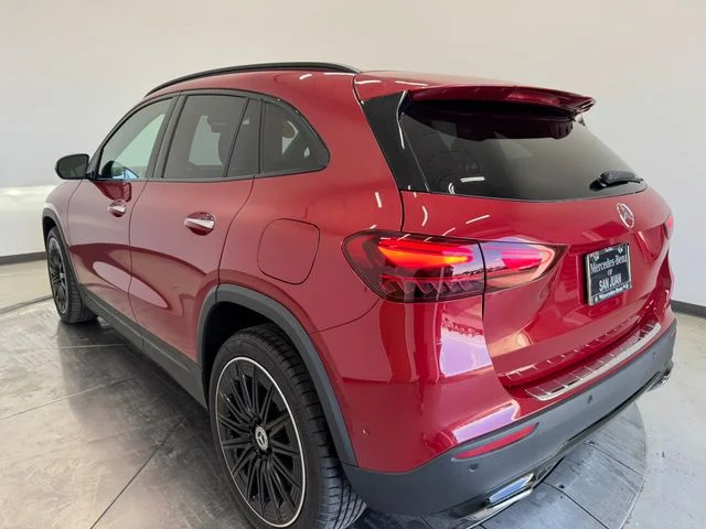Certified Used 2026 MANUFAKTUR Patagonia Red Metallic Mercedes-Benz GLA 250 image 10
