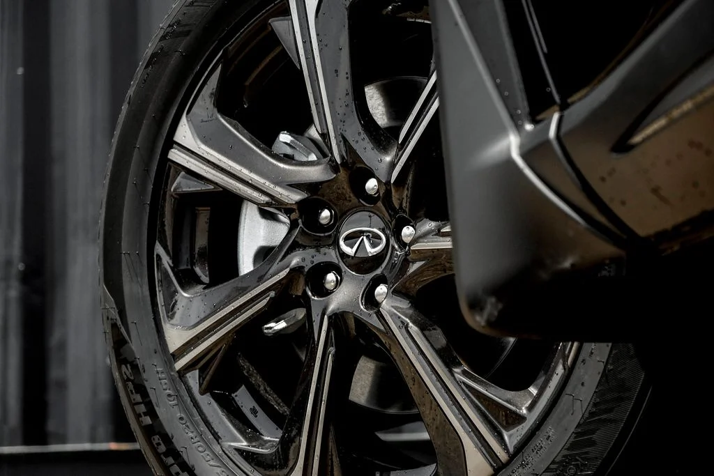 New 2027 2T MNRL BLK INFINITI Autograph AWD image 3