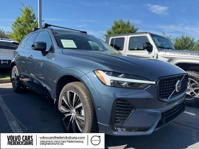 2024 Volvo XC60 B5 Ultimate Dark Theme AWD's photo