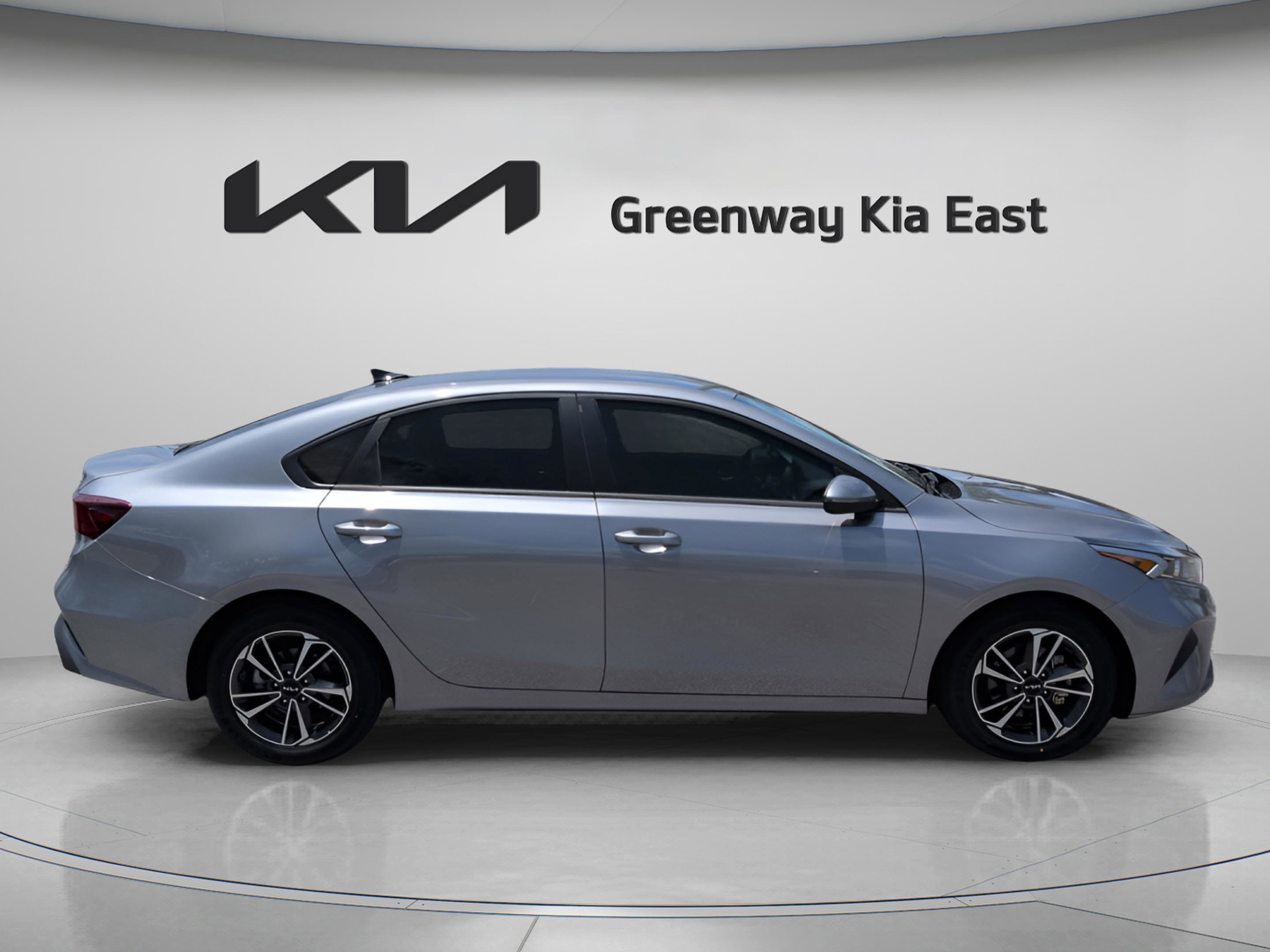 Certified Used 2023 Steel Gray Kia LXS image 4