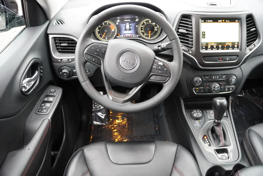 Certified Used 2022 Gray Jeep Trailhawk image 19