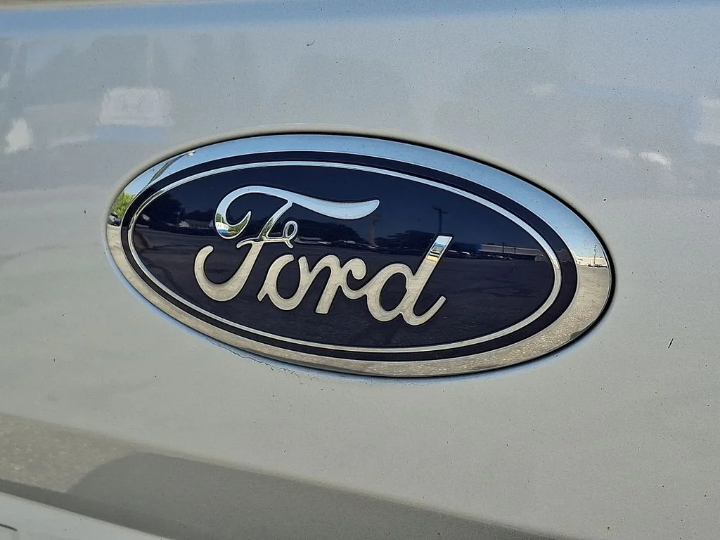 Used 2019 Silver Ford XLT image 31