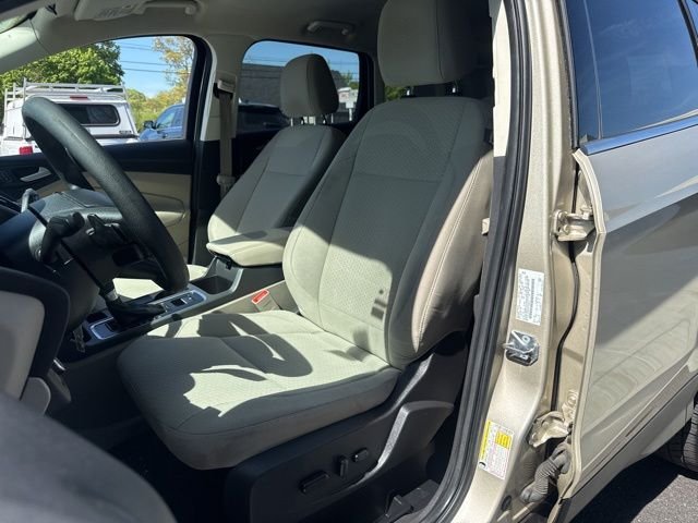 Used 2017 Gold Ford SE image 8