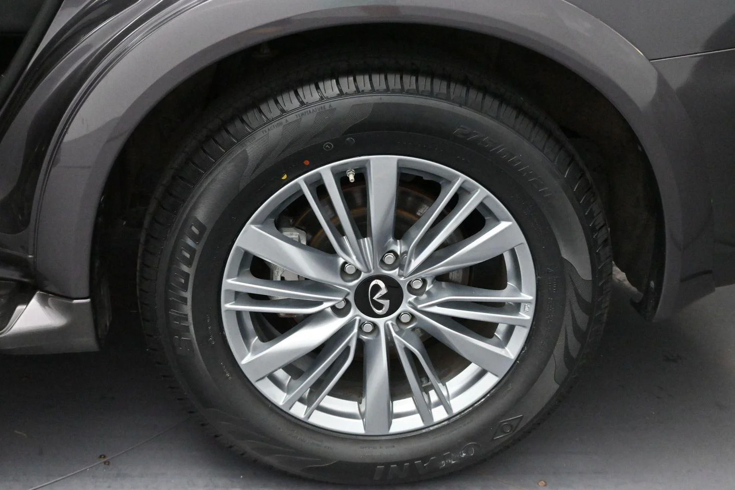 Used 2024 Anthracite Gray INFINITI LUXE image 46