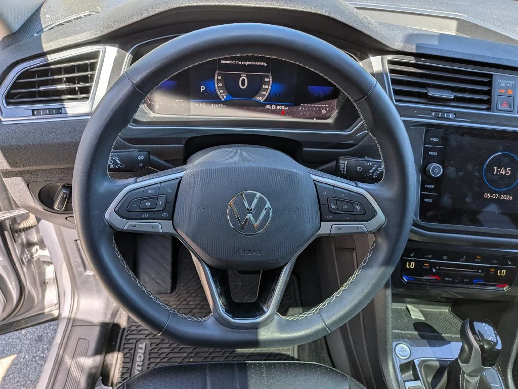 Used 2024 Silver Volkswagen 2.0T SE image 15