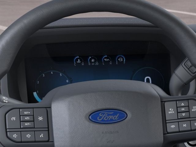 New 2026 Carbonized Gray Metallic Ford XLT image 13