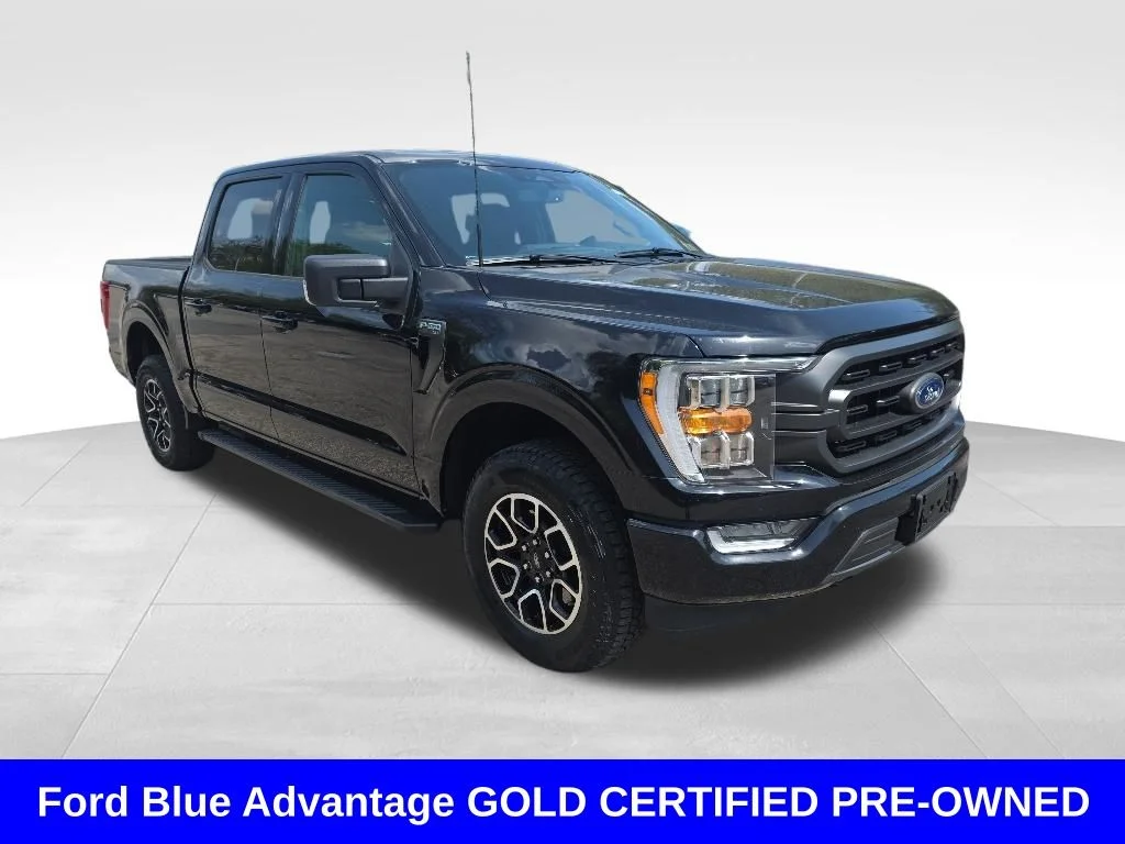 Used 2023 Black Ford XLT image 3