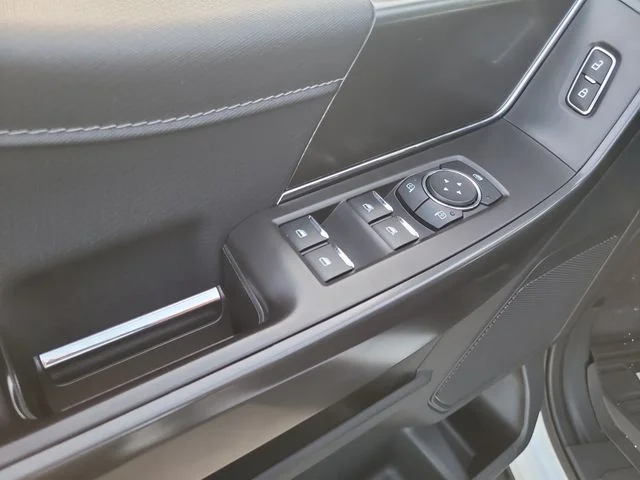 Used 2024 White Ford XLT image 17