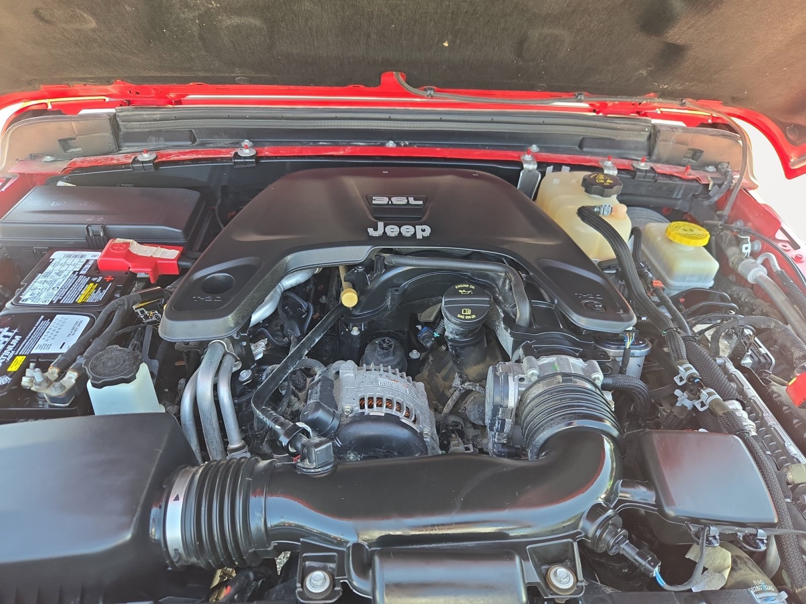 Used 2019 Firecracker Red Clearcoat Jeep Rubicon image 31