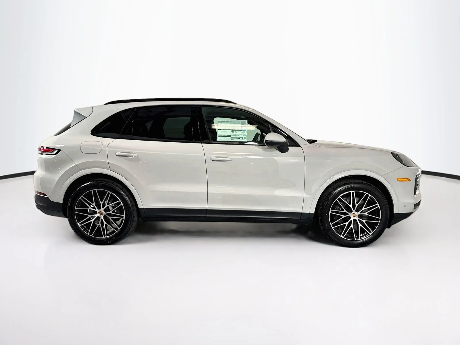 New 2026 Chalk Porsche  image 8