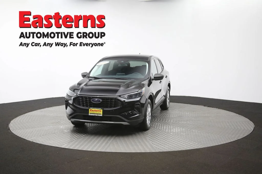 Used 2023 Black Ford Active image 53