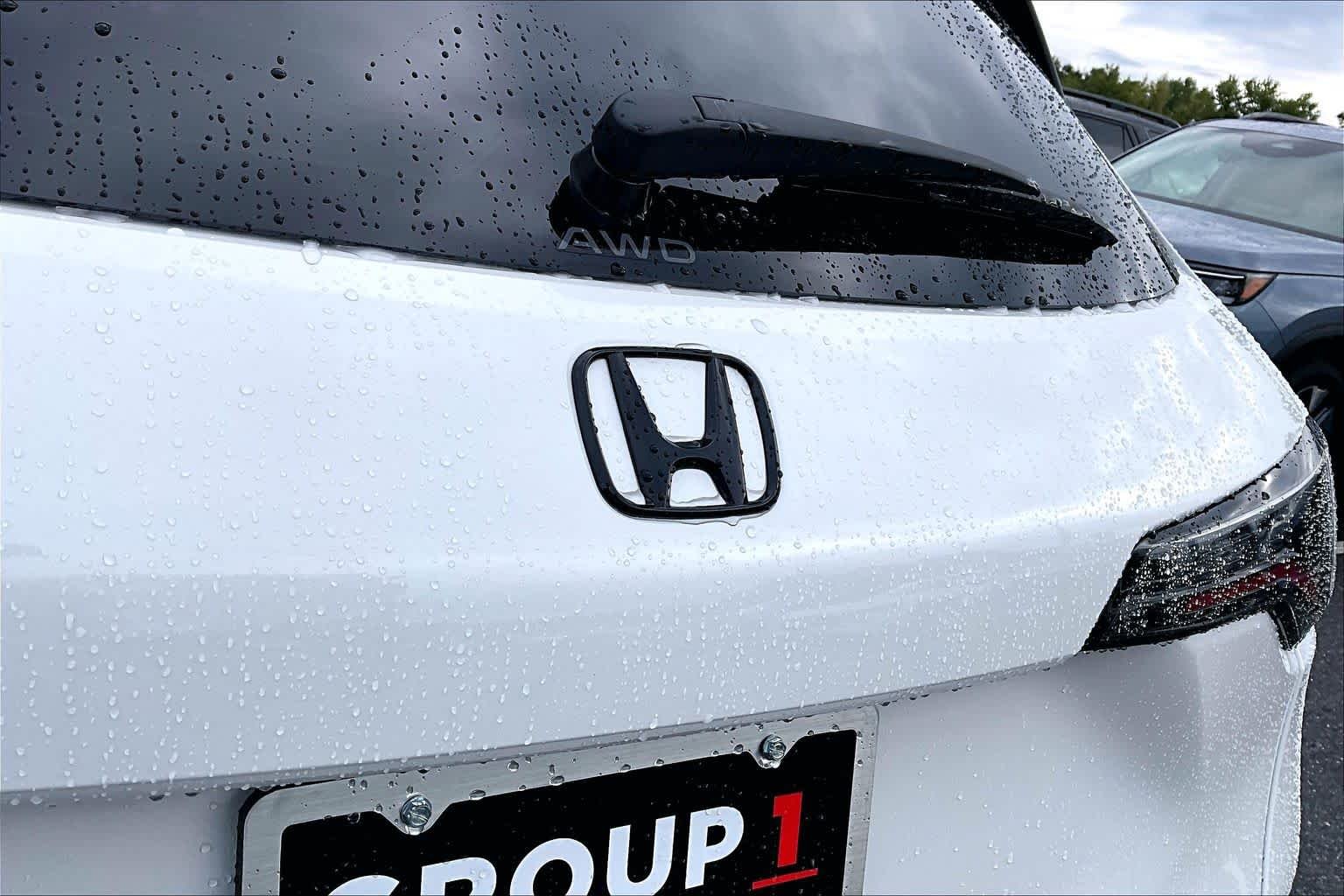 Certified Used 2026 Platinum White Pearl Honda AWD EX-L image 29