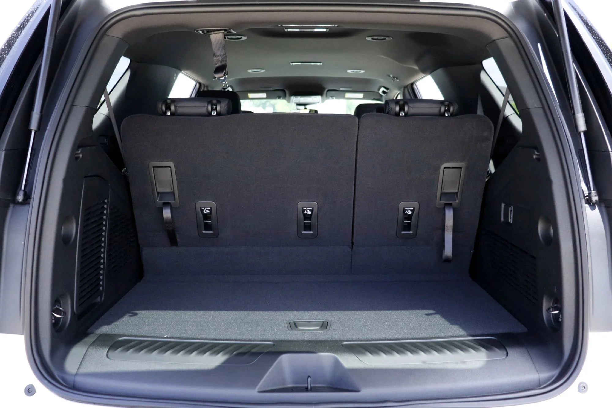 2026 Chevrolet Tahoe LS - Photo 21