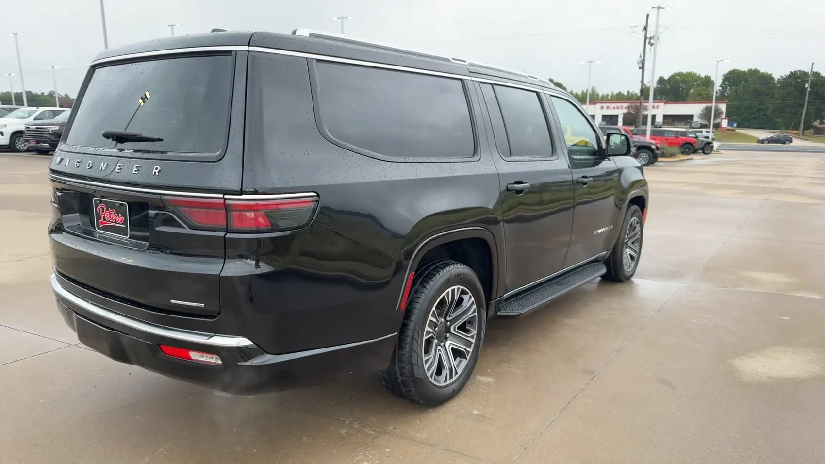 Used 2024 Diamond Black Crystal Pearlcoat Jeep Series II image 9