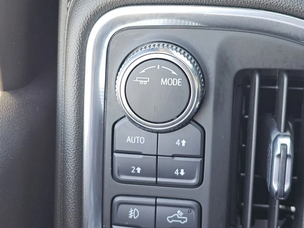 Used 2021 Onyx Black GMC Denali image 11