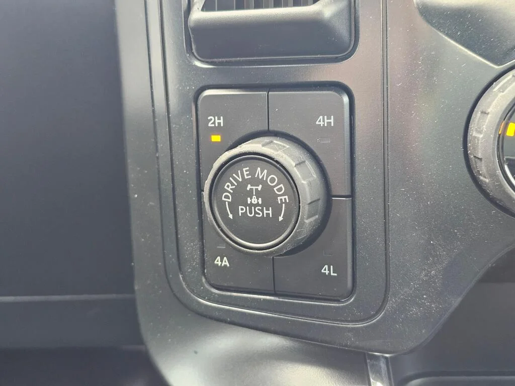 New 2026 Oxford White Ford STX® image 31