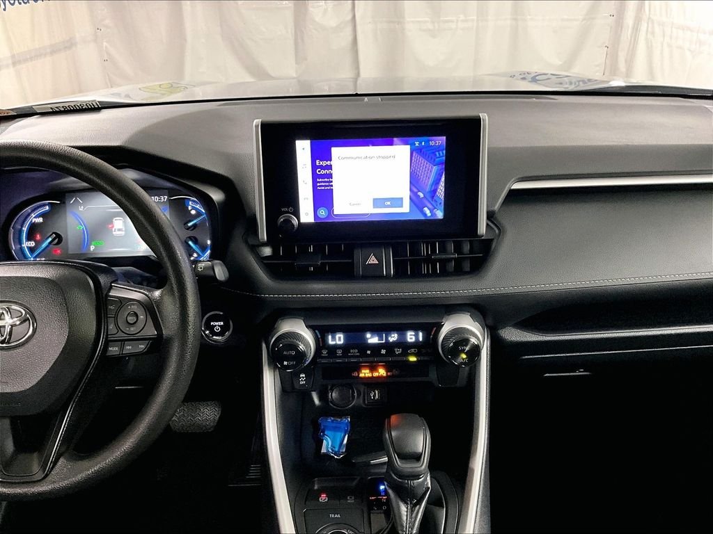 Used 2025 Silver Toyota XLE image 18