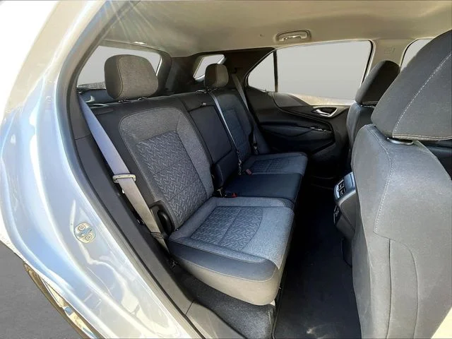 Used 2022 White Chevrolet LT image 28
