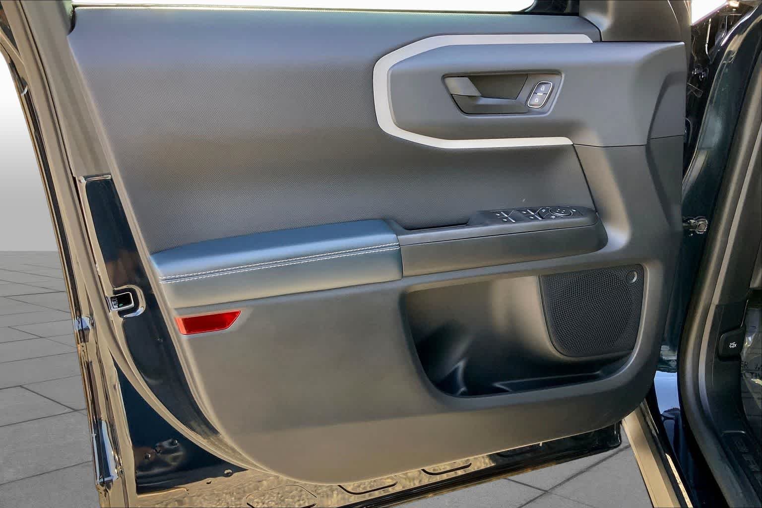 Used 2022 Alto Blue Metallic Tinted Clearcoat Ford Outer Banks image 20