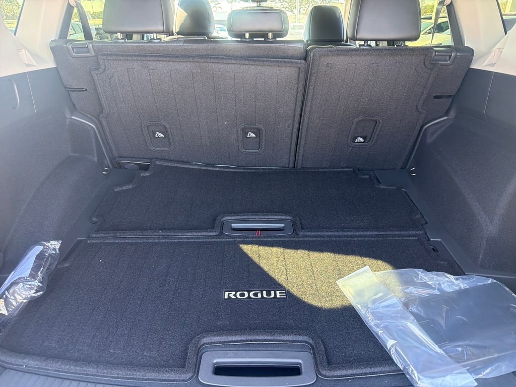 New 2026 Nissan Rogue Platinum 4D Sport Utility